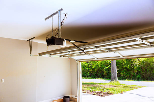 Top rated local Garage Door Panel Replacement specialists in Preston, TX